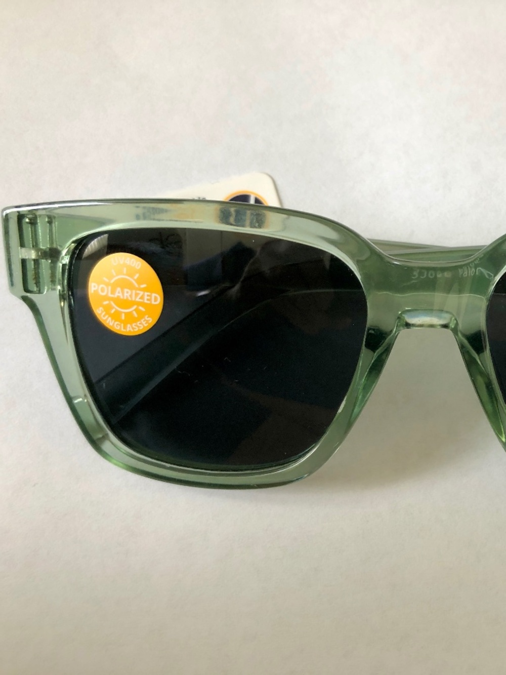 New Paloma Green Peepers Polarized Sunglasses